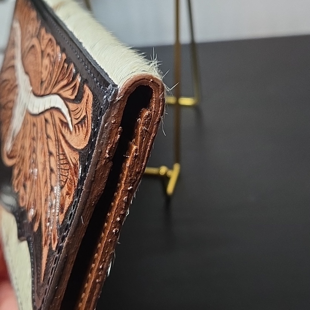 Handcrafted Brown Tooled Longhorn Leather Wallet - Picture 7 of 7